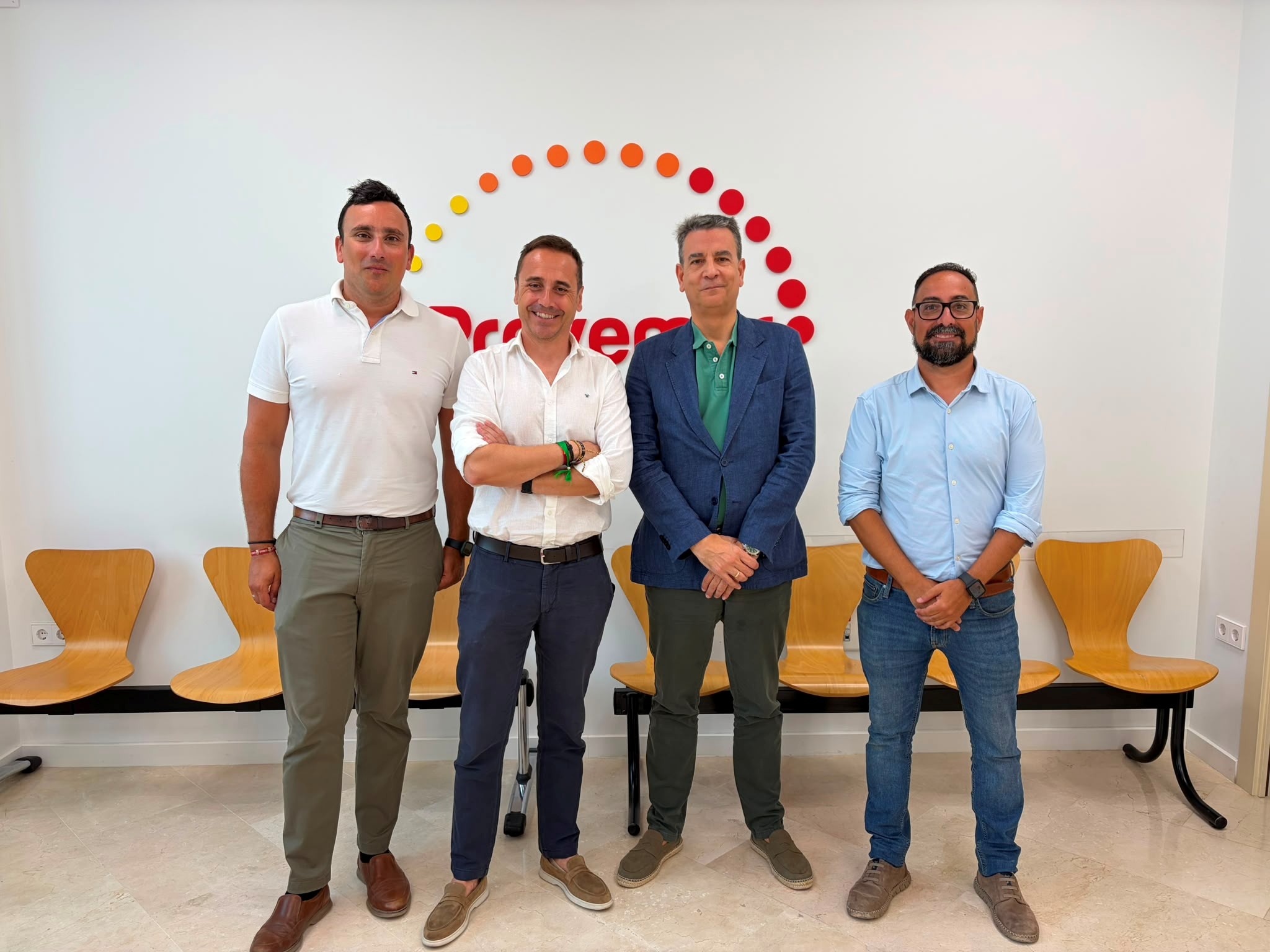 Representantes de PREVEMUR y ENAE Business School en un encuentro para impulsar la formación y la cultura preventiva en el ámbito empresarial.